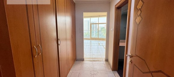 Квартира с 3 спальнями в Bur Dubai, ОАЭ № 36239 4