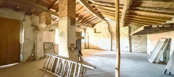 4 bedrooms House in Oleggio, Italy No. 377484 20