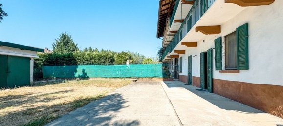 4 bedrooms House in Oleggio, Italy No. 377484 22