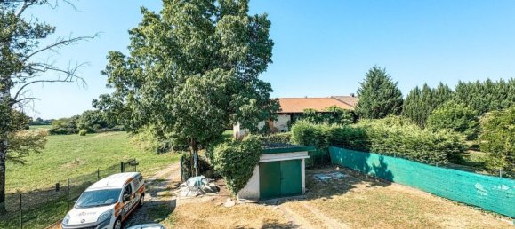 4 bedrooms House in Oleggio, Italy No. 377484 17