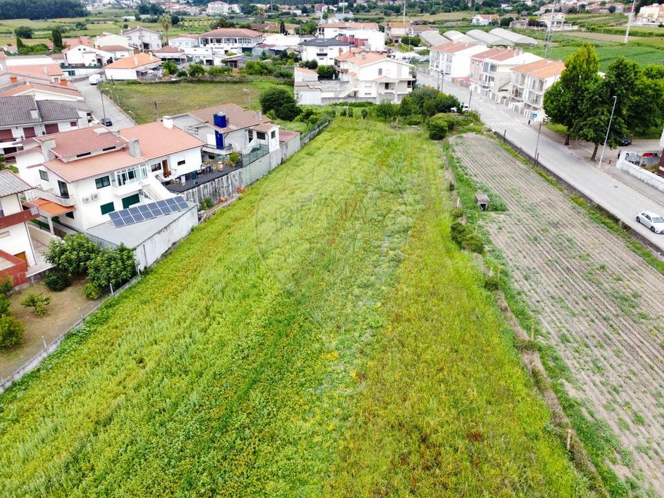  Land in Maia, Portugal No. 218621