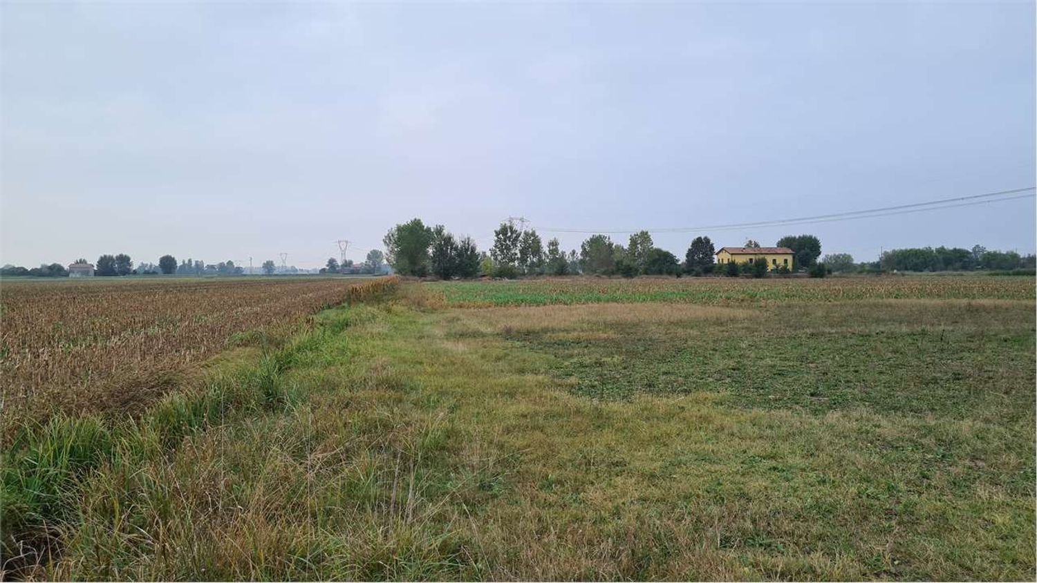 Terreno en Carpi, Italy 5800 m² No. 153328