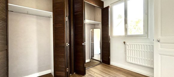 2 Schlafzimmer Haus in Crecy-la-Chapelle, France, Nr. 180610 9