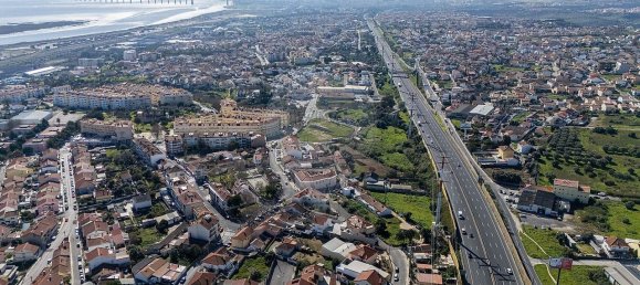 3 chambres Maison à Loures, Portugal No. 168453 45