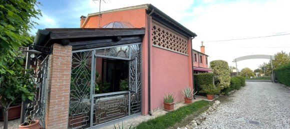  عقار تجاري في Rovigo, Italy 390متر مربع رقم 322023 2