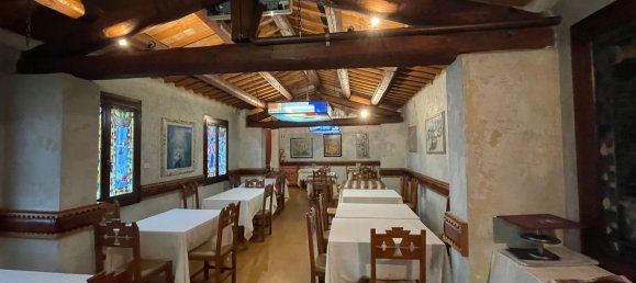  عقار تجاري في Rovigo, Italy 390متر مربع رقم 322023 5