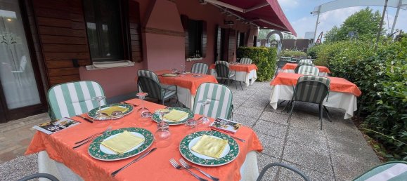  عقار تجاري في Rovigo, Italy 390متر مربع رقم 322023 9