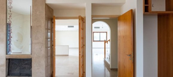 Вилла 215м² в Никосия, Кипр № 12206 15