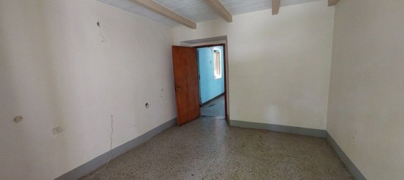 Дом с 4 комнатами в Ареццо, Италия № 195581 2