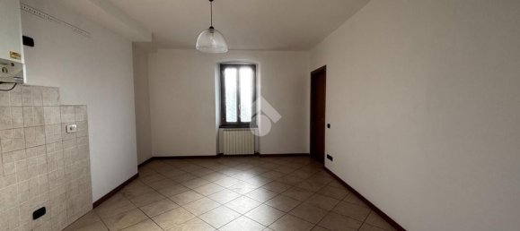 Apartamento de 2 dormitorios en Osio Sopra, Italy No. 370107 9