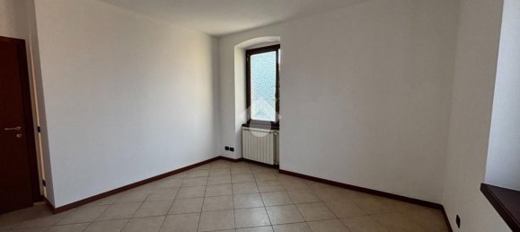 Apartamento de 2 dormitorios en Osio Sopra, Italy No. 370107 17