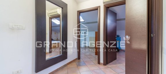 6 bedrooms House in Torrile, Italy No. 327500 11