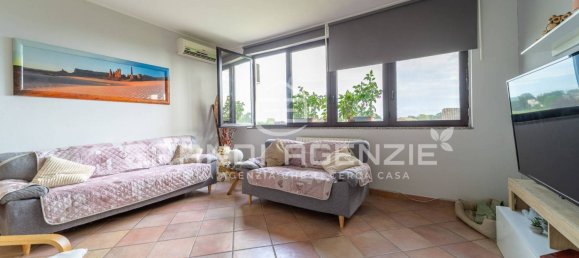 6 bedrooms House in Torrile, Italy No. 327500 2