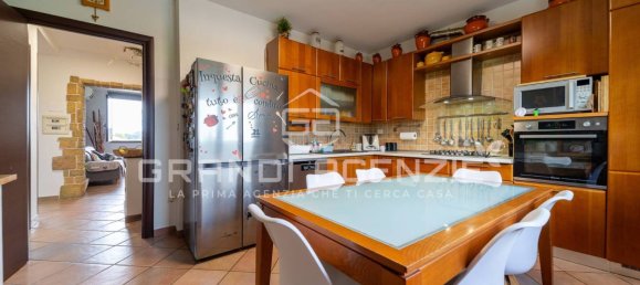 6 bedrooms House in Torrile, Italy No. 327500 5