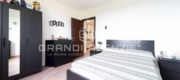 6 bedrooms House in Torrile, Italy No. 327500 16