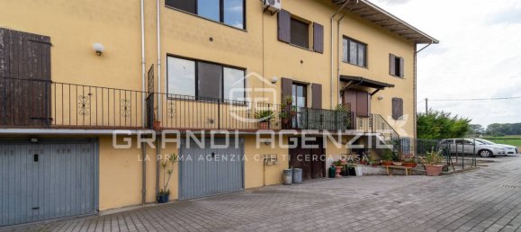 6 bedrooms House in Torrile, Italy No. 327500 22