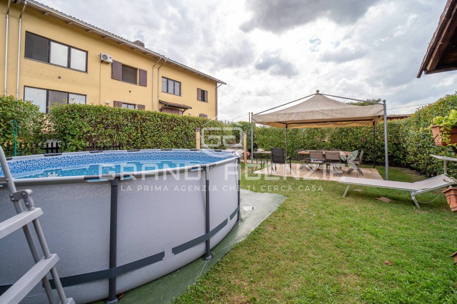 6 bedrooms House in Torrile, Italy No. 327500