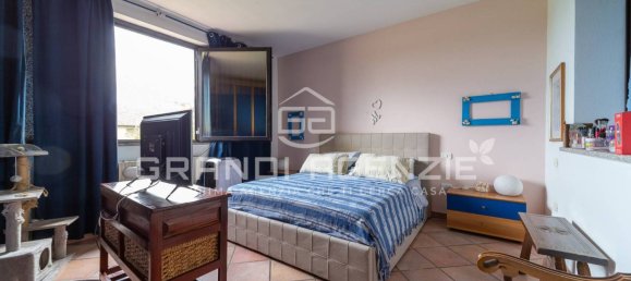 6 bedrooms House in Torrile, Italy No. 327500 18