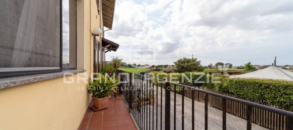 6 Schlafzimmer Haus in Torrile, Italy, Nr. 327500 24