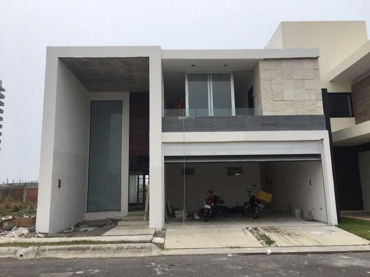 3 bedrooms House in Veracruz, Mexico No. 221263
