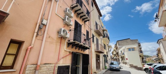 Studio in Campofelice di Roccella, Italy No. 269235 11