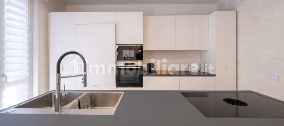 Apartamento T3 em Legnano, Italy N.º 100802 9