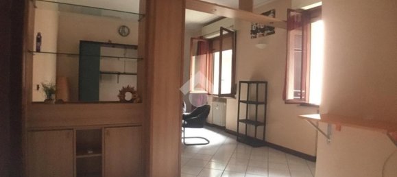 1 bedroom Apartment in Mantua, Italy No. 378840 2
