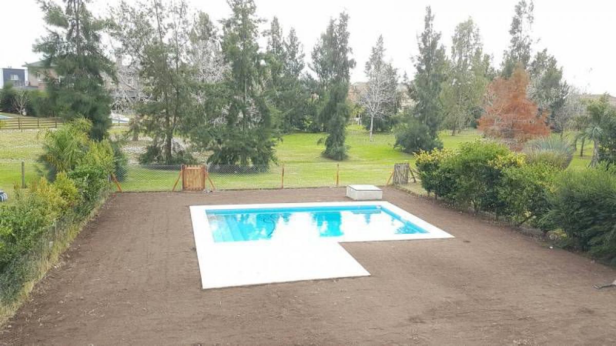 Дом с 4 спальнями в Тигре, Аргентина № 3227