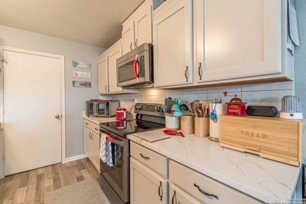 Дом с 4 спальнями в Сан-Антонио, США № 423694