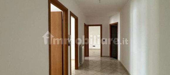 Квартира с 3 спальнями в Ламеция Терме, Италия № 153115 6