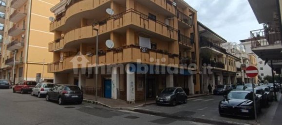 Квартира с 3 спальнями в Ламеция Терме, Италия № 153115 15