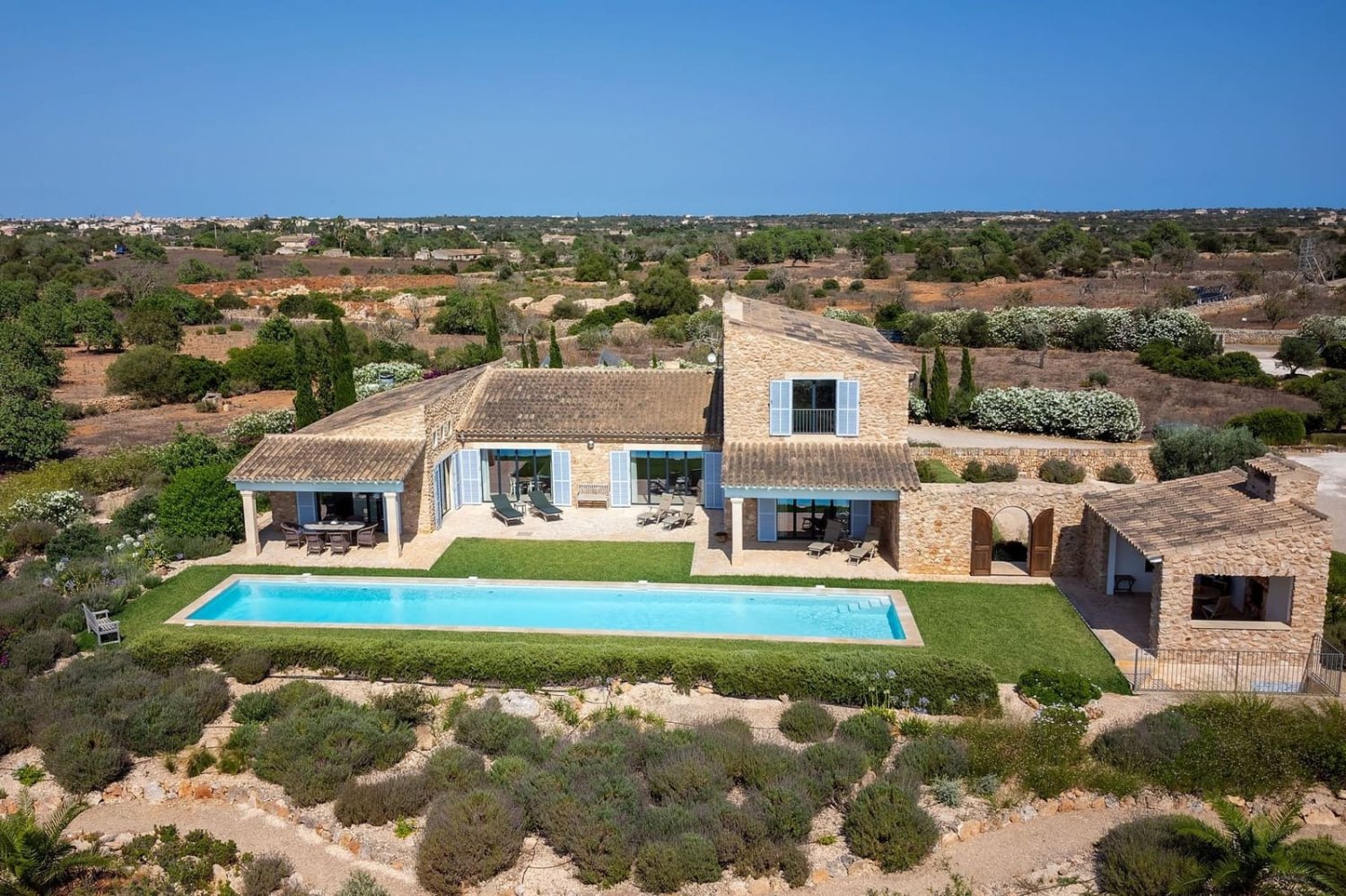 4 bedrooms House in Ses Salines, Spain No. 239021