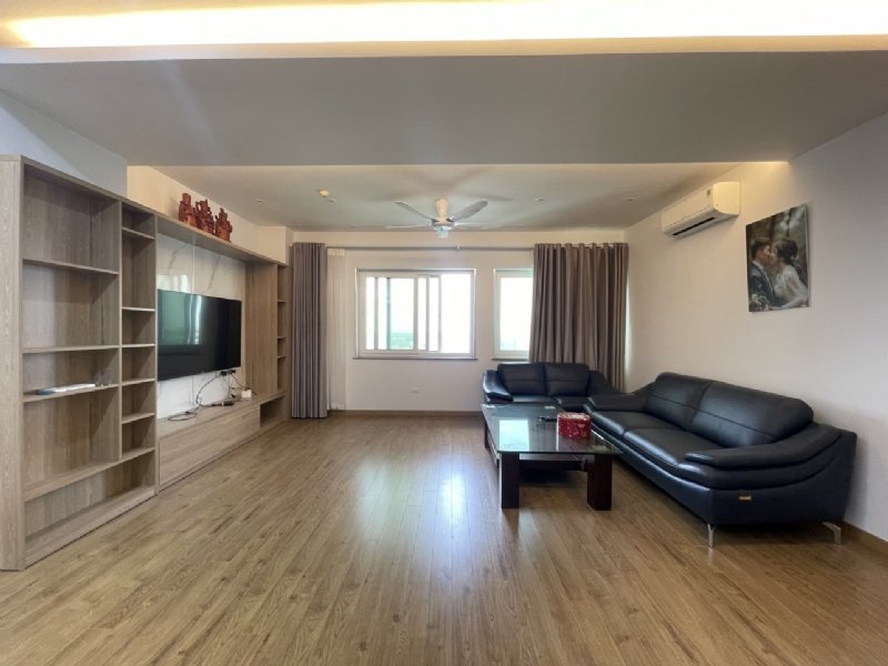 4 bedrooms Apartment in Tay Ho, Vietnam No. 19389