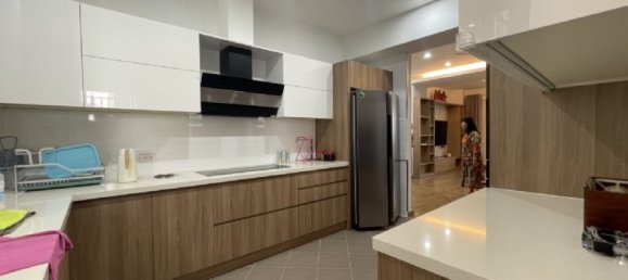 4 bedrooms Apartment in Tay Ho, Vietnam No. 19389 2