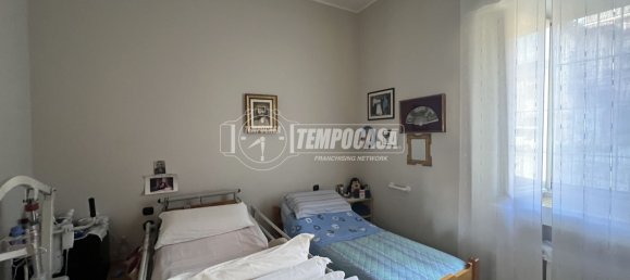 Квартира с 2 комнатами в Мерате, Италия № 258133 3