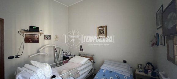 Квартира с 2 комнатами в Мерате, Италия № 258133 11