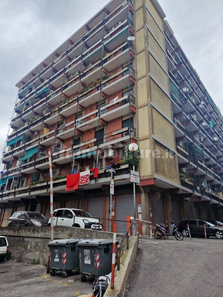 2 bedrooms Apartment in Genoa, Italy No. 354692