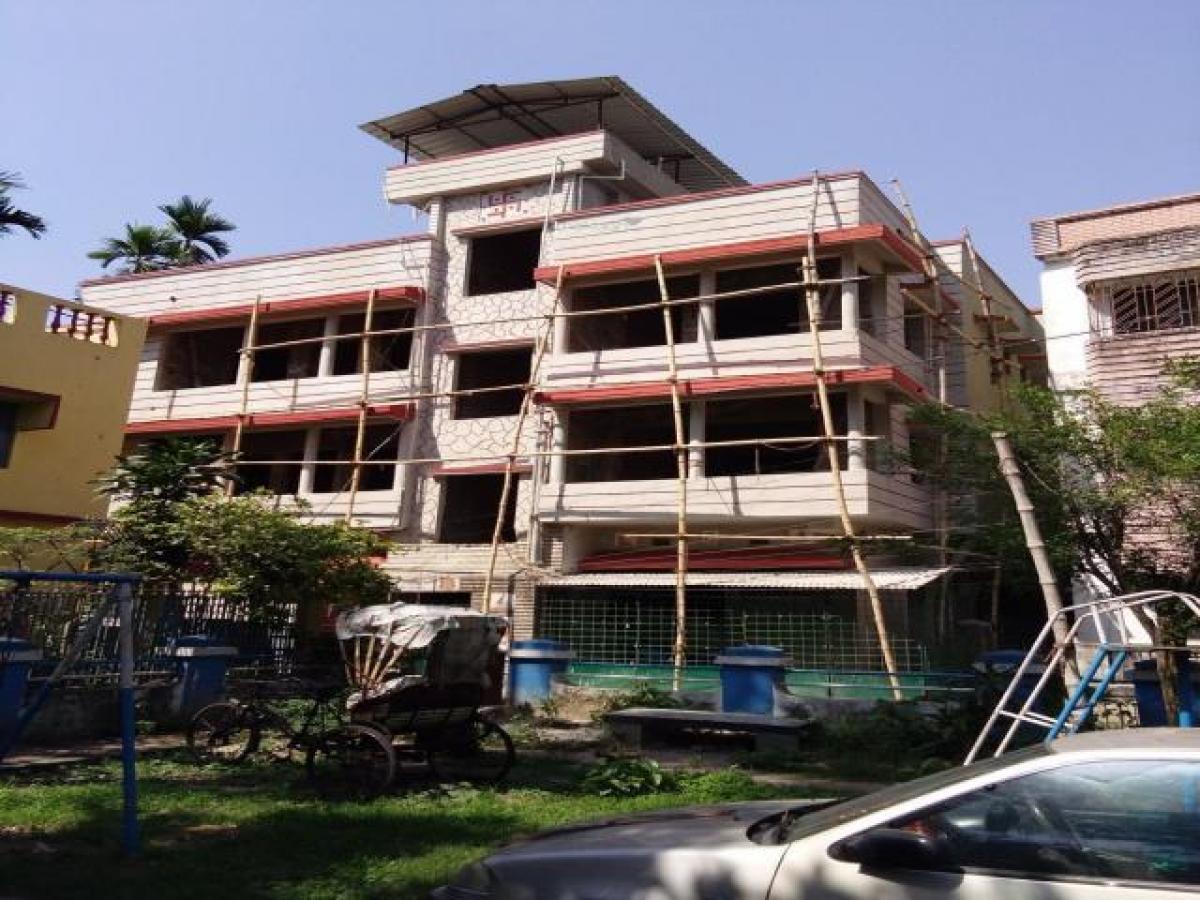 4 bedrooms House in Kolkata, India No. 12717