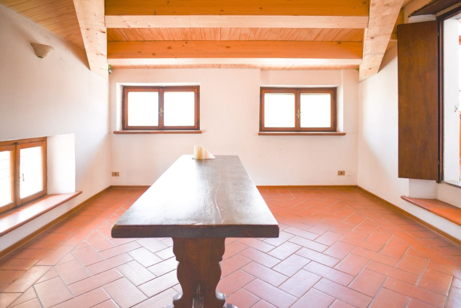 6-salle Duplex à Spoleto, Italy No. 110945