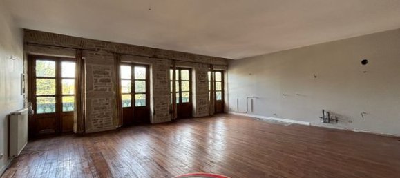 2 bedrooms Apartment in Tournus, France No. 355220 3