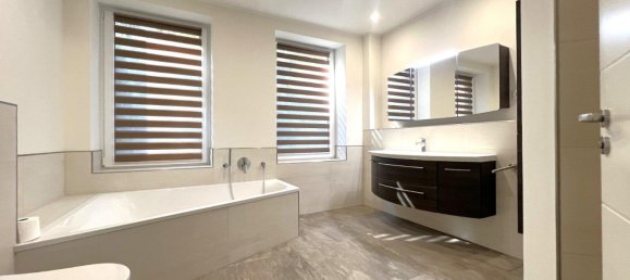 7 rooms Townhouse in Ludwigslust-Parchim, Germany No. 307411 11