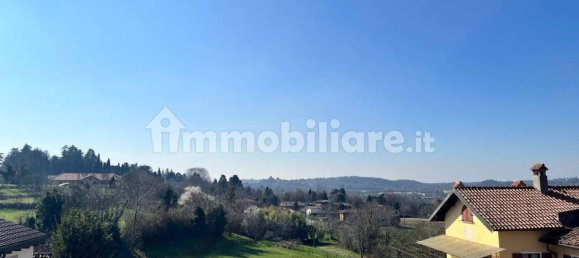 1 bedroom Apartment in Monguzzo, Italy No. 144244 4