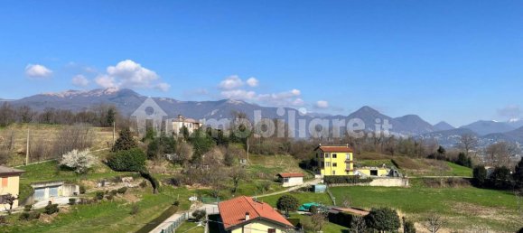1 bedroom Apartment in Monguzzo, Italy No. 144244 5