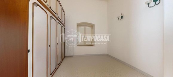 5 rooms Apartment in Acquaviva delle Fonti, Italy No. 73878 4