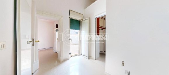5 rooms Apartment in Acquaviva delle Fonti, Italy No. 73878 3