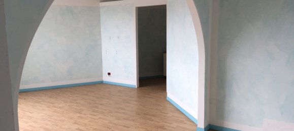 Propiedad comercial de 2 habitaciónes en Due Carrare, Italy No. 68663 6