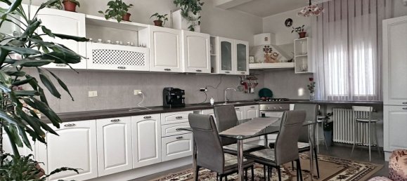 9 Schlafzimmer Haus in San Giorgio Piacentino, Italy, Nr. 325271 5