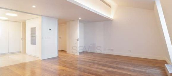 3 غرف نوم منزل ذو طابقين في Lisbon, Portugal رقم 111246 2