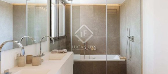 5 bedrooms House in Gava, Spain No. 25819 10