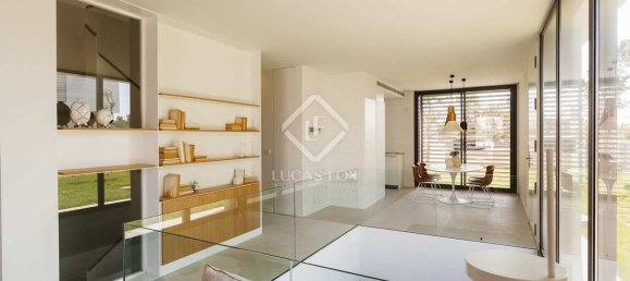 5 bedrooms House in Gava, Spain No. 25819 2